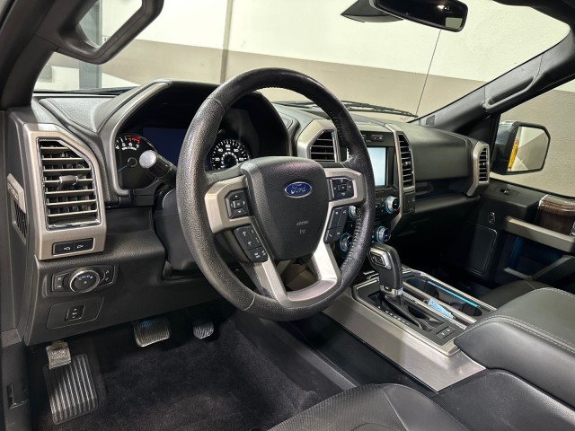 2015 Ford F-150 King Ranch photo 18