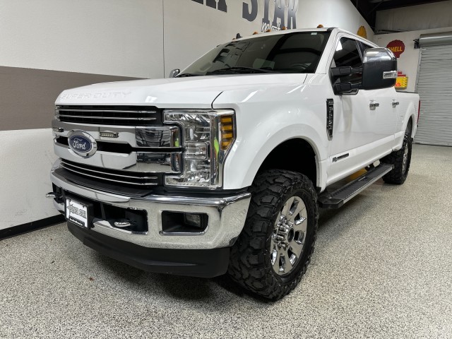 2019 Ford F-250 Super Duty Lariat photo 2