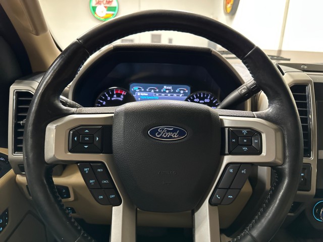 2019 Ford F-250 Super Duty Lariat photo 29