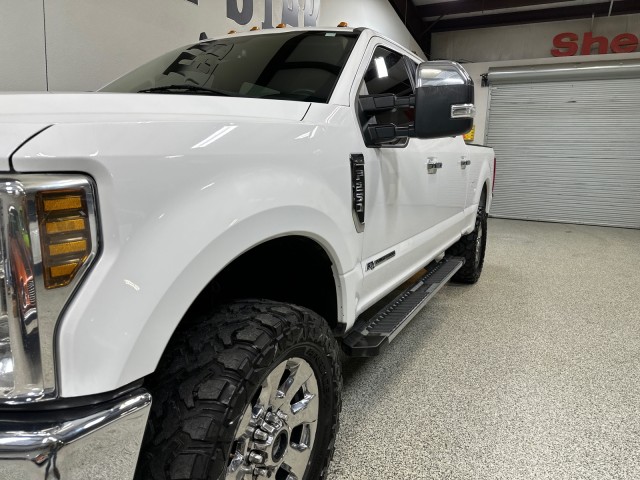 2019 Ford F-250 Super Duty Lariat photo 9