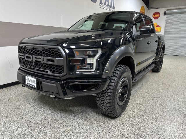 2018 Ford F-150 Raptor photo 2