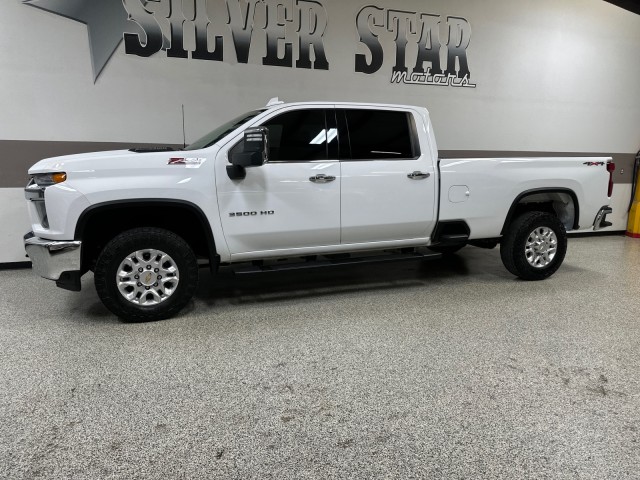 2021 Chevrolet Silverado 3500HD LTZ photo 3