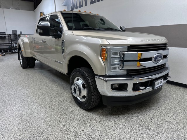 2017 Ford F-350 Super Duty King Ranch photo 46