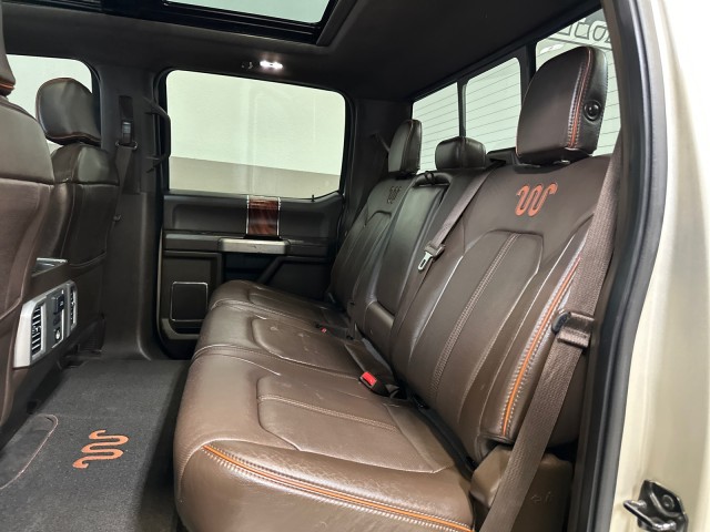 2017 Ford F-350 Super Duty King Ranch photo 37