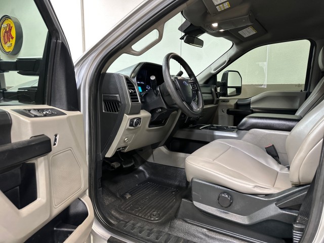 2021 Ford F-350 Super Duty XL photo 11