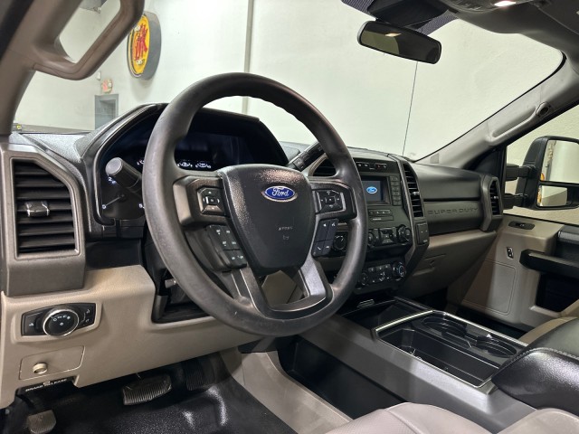 2021 Ford F-350 Super Duty XL photo 18