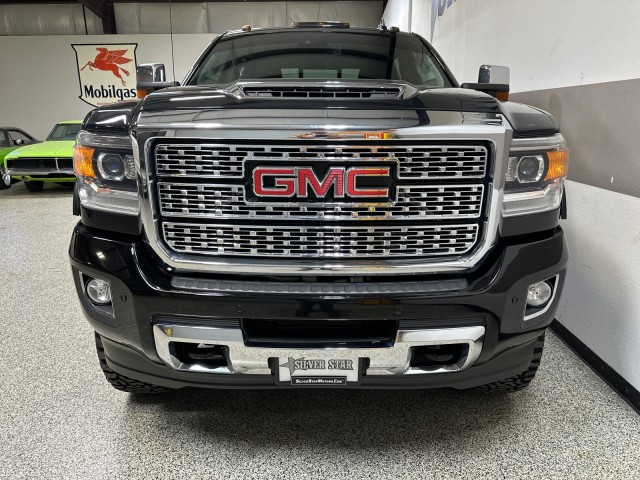 2019 GMC Sierra 2500 Denali HD Denali photo 45