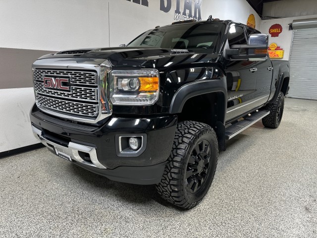 2019 GMC Sierra 2500 Denali HD Denali photo 2