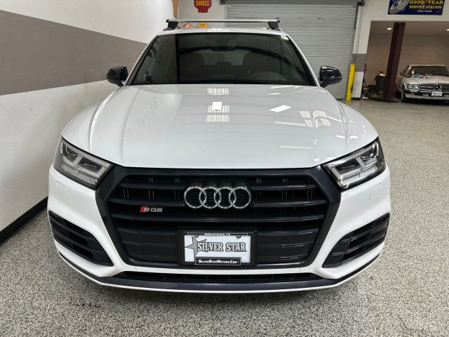 Audi SQ5's photo