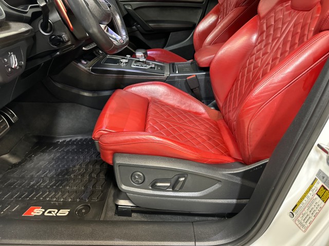 2019 Audi SQ5 Premium Plus photo 17