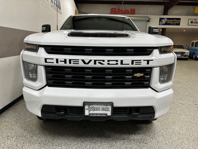 Chevrolet Silverado 2500HD's photo