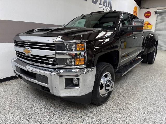 2019 Chevrolet Silverado 3500HD LTZ photo 3