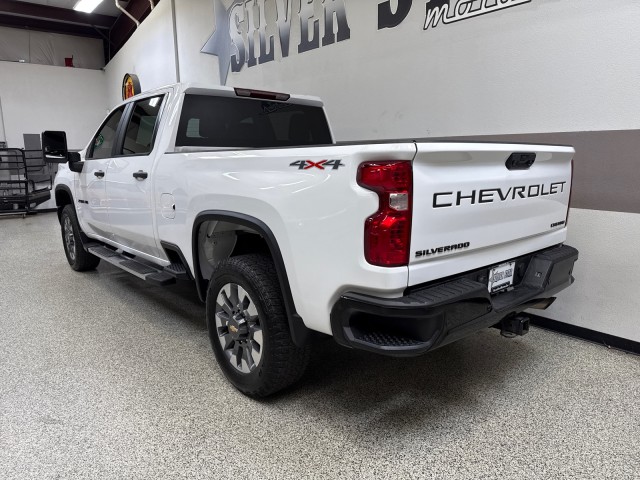 2024 Chevrolet Silverado 2500HD Custom photo 4