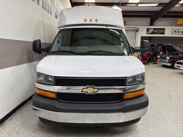 2020 Chevrolet Express Cutaway