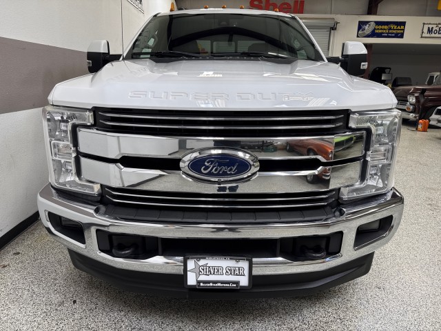 2017 Ford F-350 Lariat photo 2