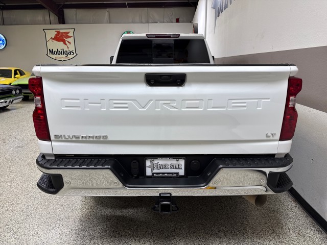 2021 Chevrolet Silverado 2500HD LT photo 3