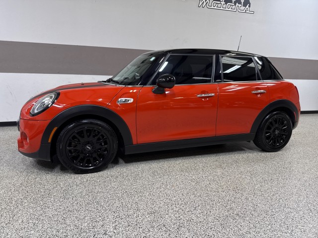 2019 Mini Cooper 4 Door Hardtop S photo 3