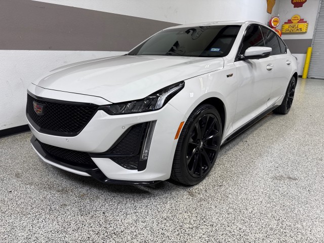 2023 Cadillac CT5 V photo 3