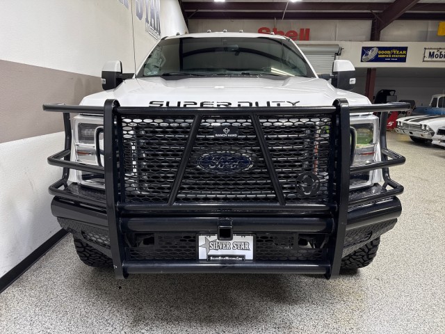 2021 Ford F-450 Lariat photo 2