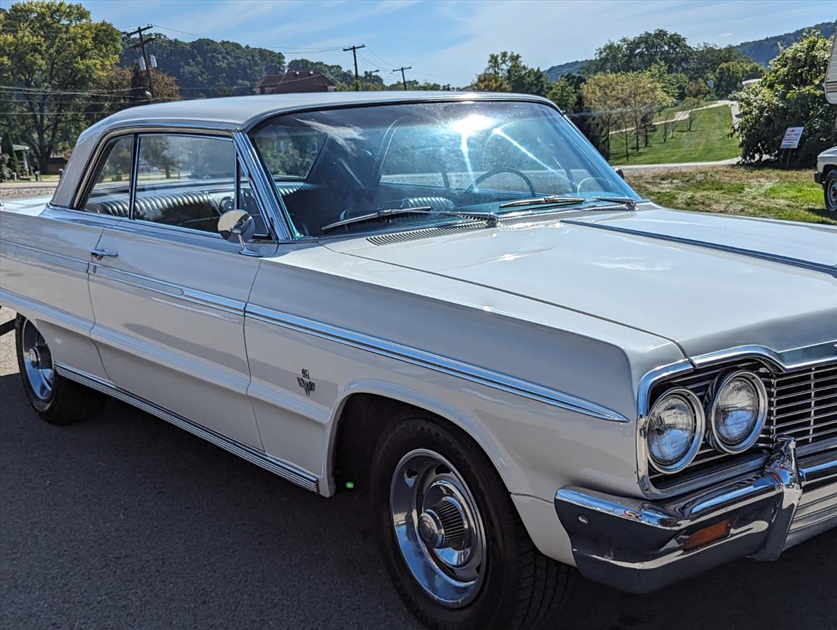 1964 Chervrolet Impala 26
