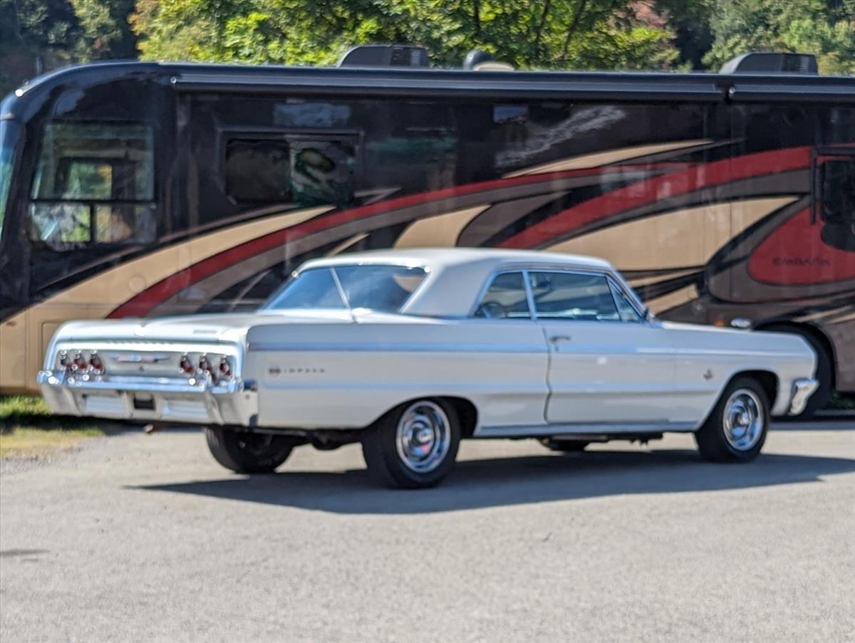 1964 Chervrolet Impala 11