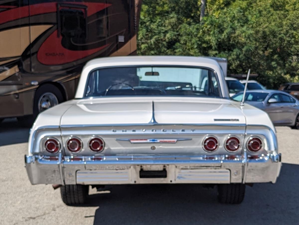 1964 Chervrolet Impala 15