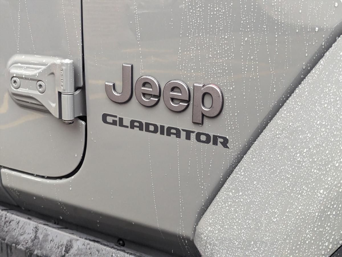 2020 Jeep Gladiator 28