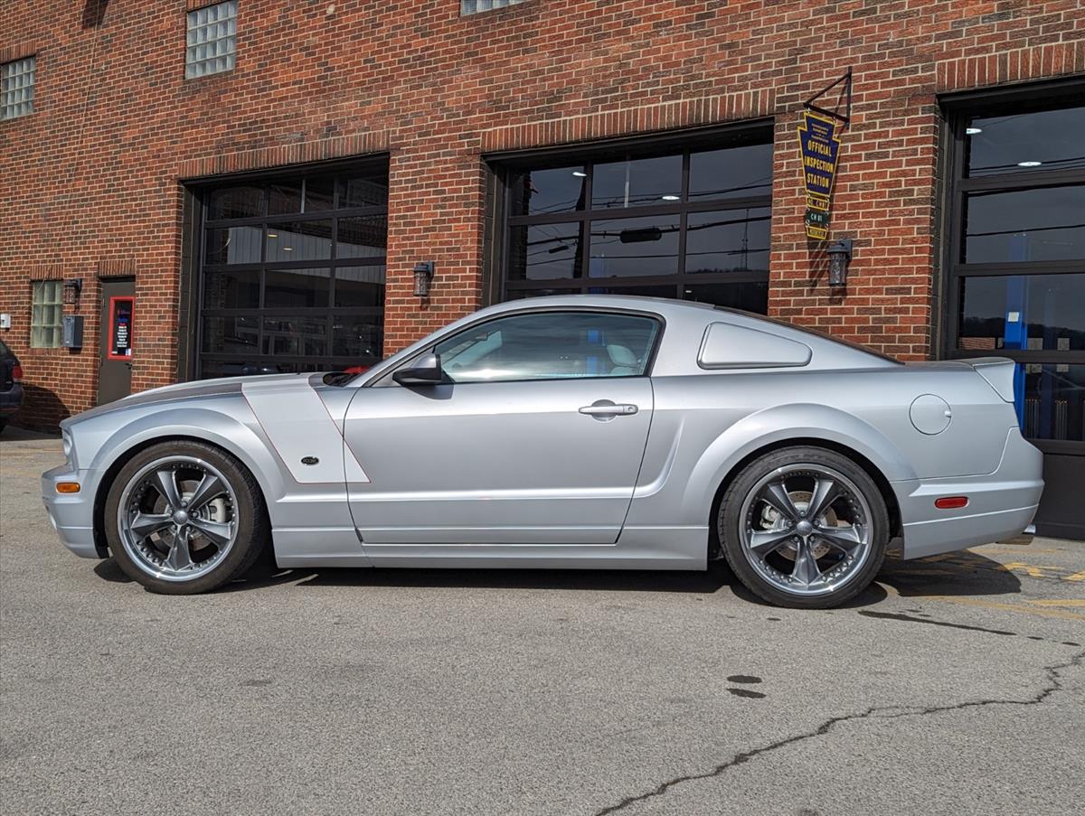 2007 Ford Mustang 10