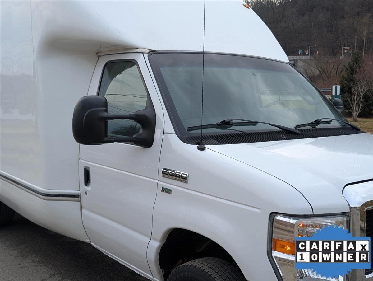 2014 Ford E-Series 13