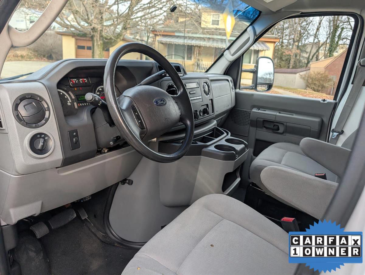 2014 Ford E-Series 49