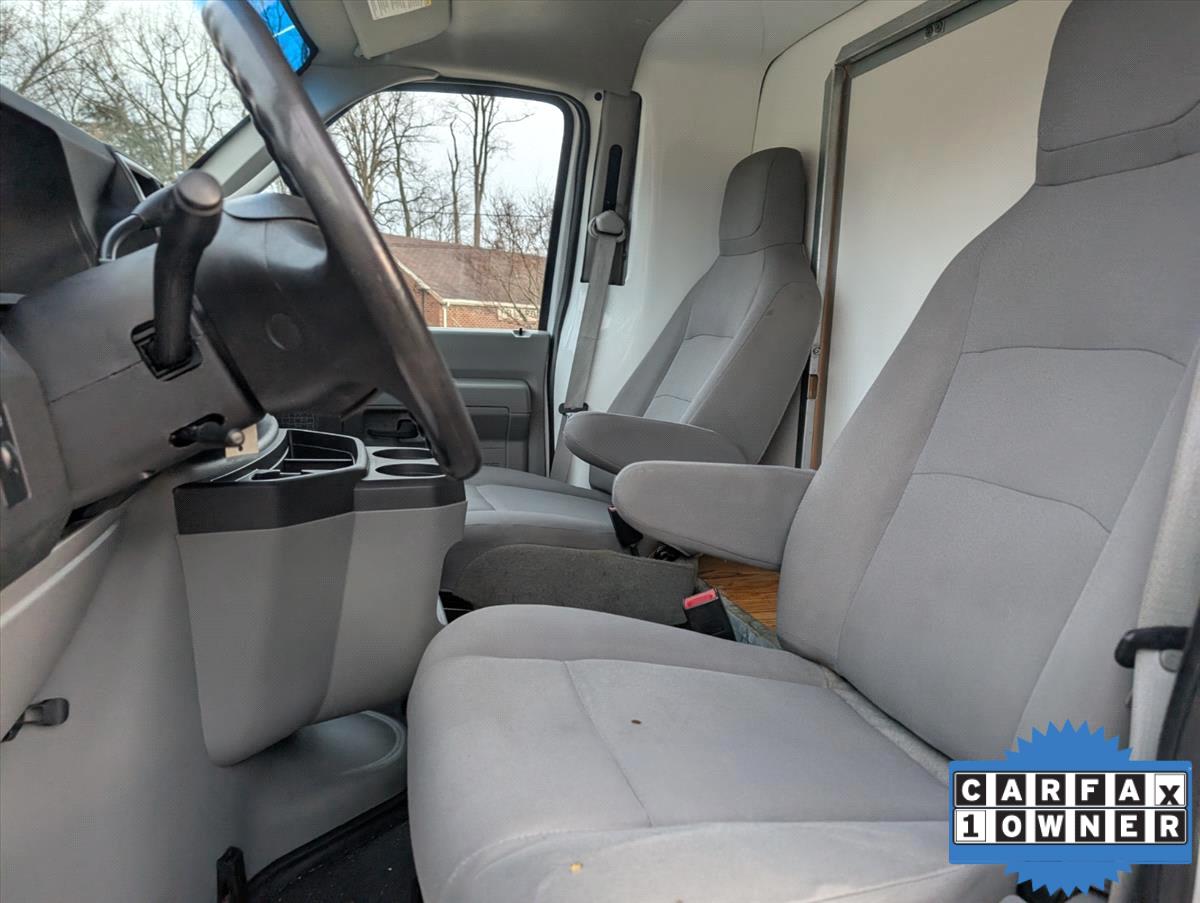 2014 Ford E-Series 48