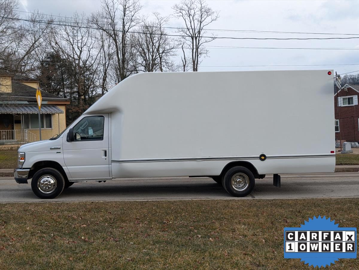 2014 Ford E-Series 9