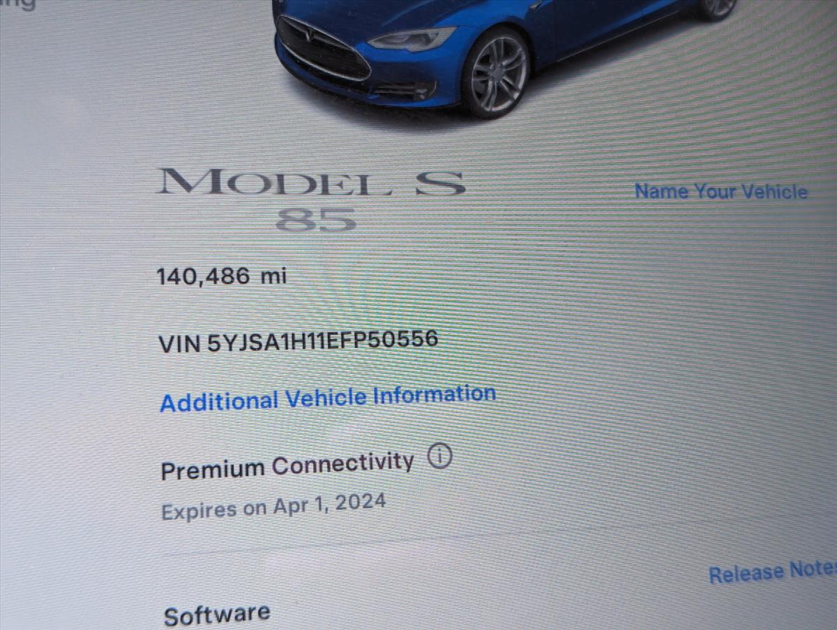 2014 Tesla Model S 67