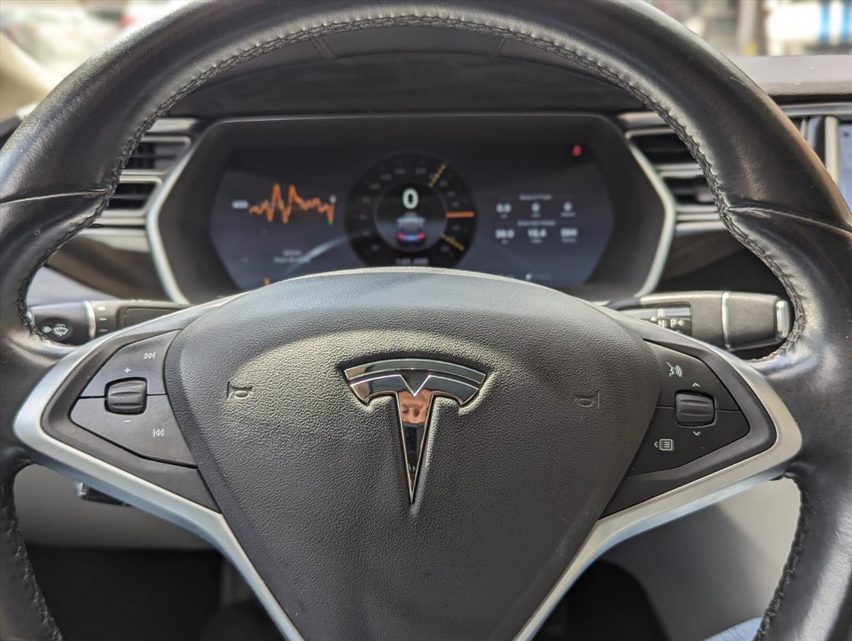 2014 Tesla Model S 61