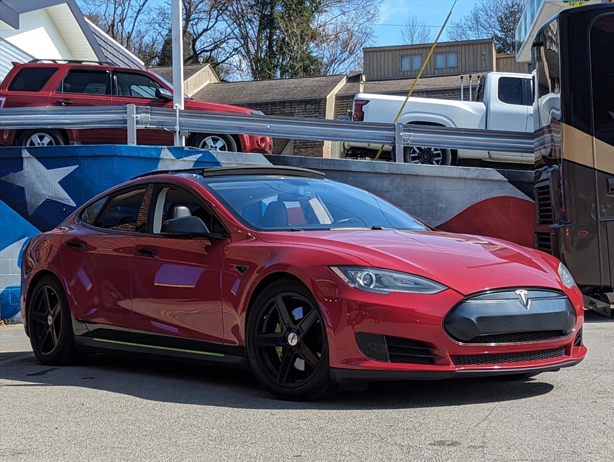 2013 Tesla Model S 48