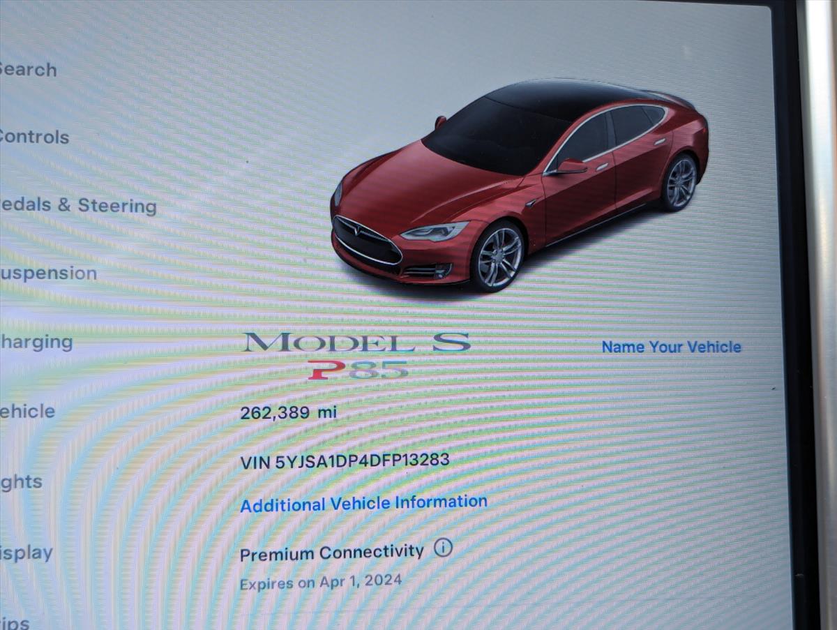2013 Tesla Model S 30