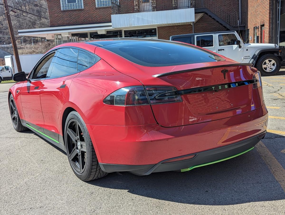 2013 Tesla Model S 7