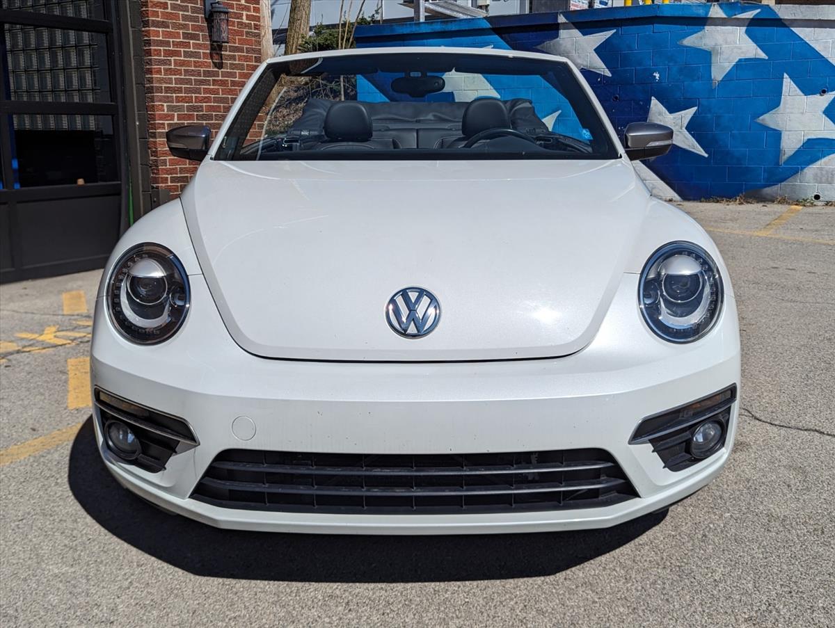 2014 Volkswagen Beetle Convertible 15
