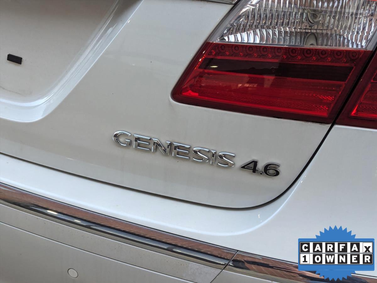 2012 Hyundai Genesis 11