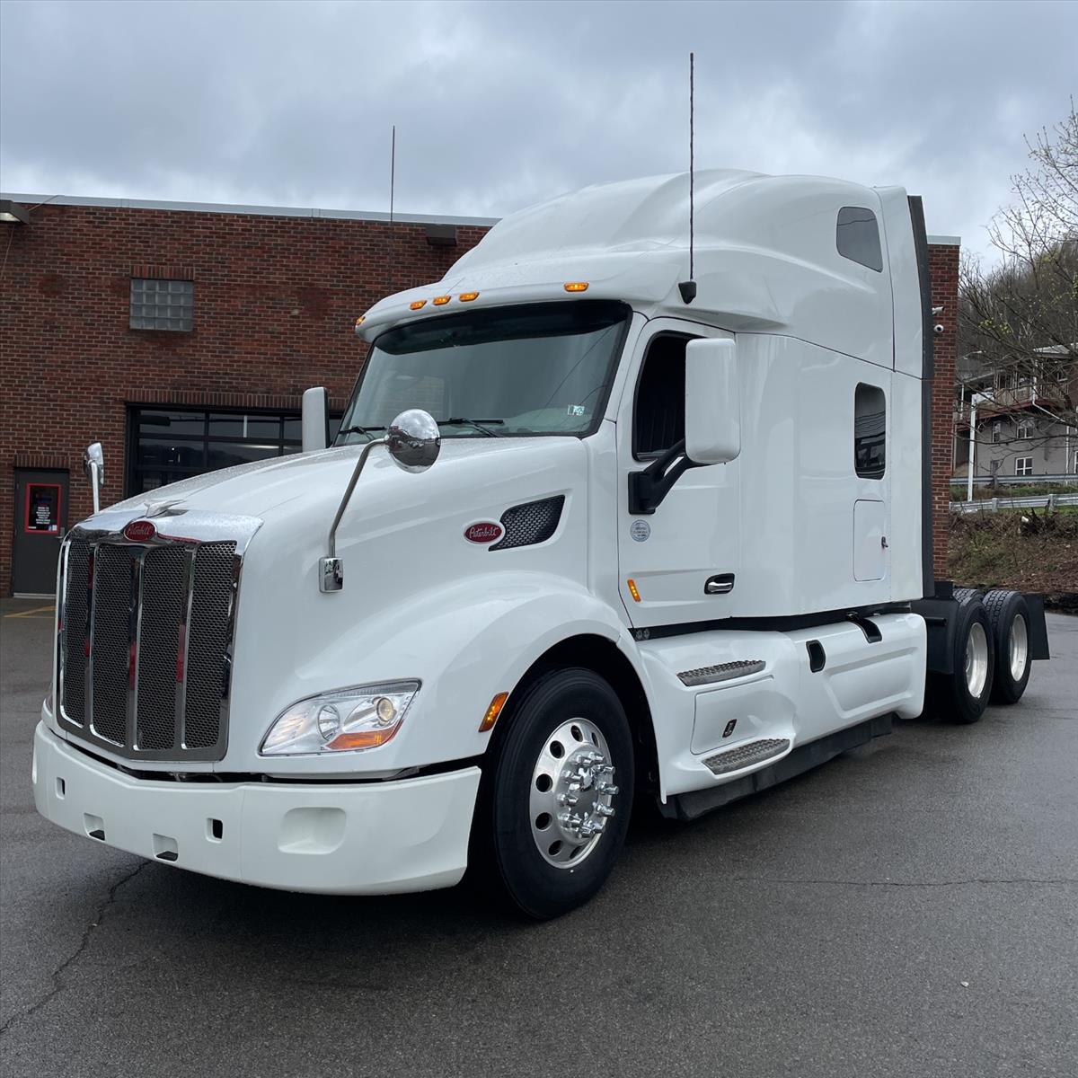 2020 Peterbilt 579 Extended Bunk For Sale | AllCollectorCars.com