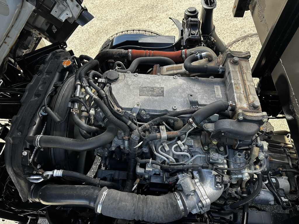 2017 Chevrolet 5500XD LCF Diesel 35