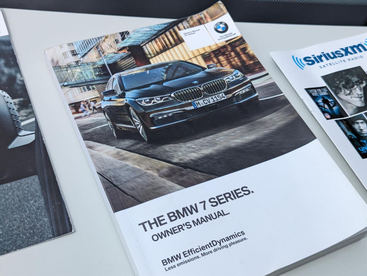 2016 BMW 7 Series 129