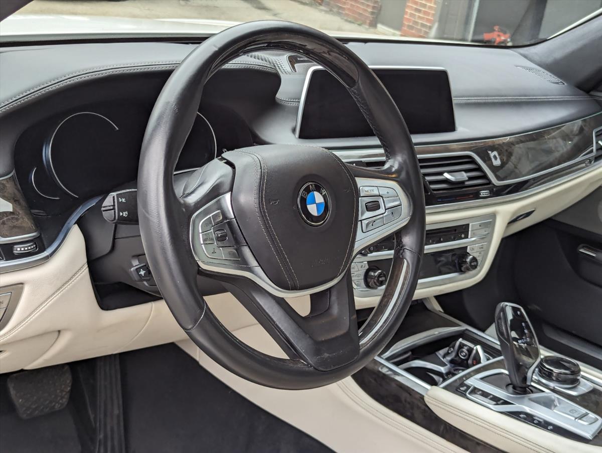 2016 BMW 7 Series 52