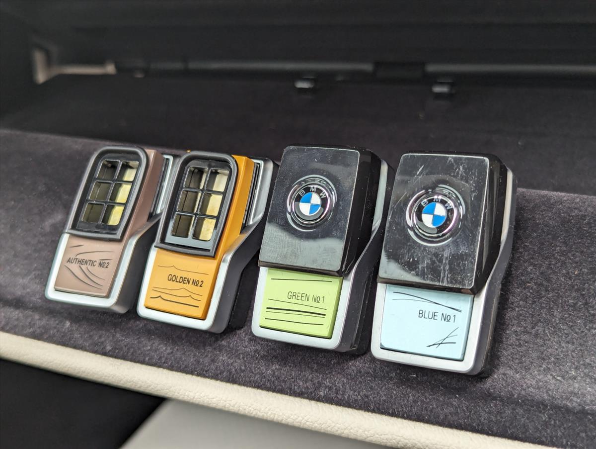 2016 BMW 7 Series 155