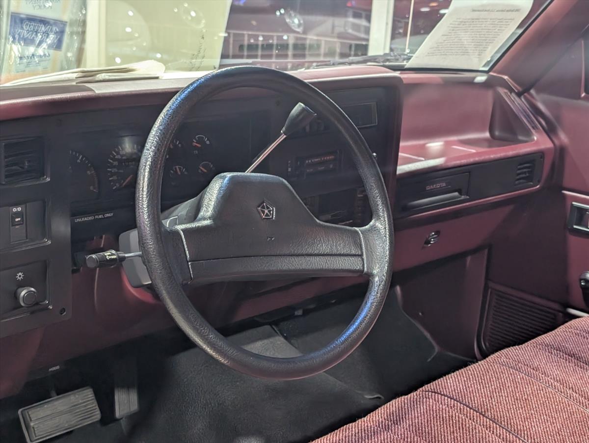 1990 Dodge Dakota 28