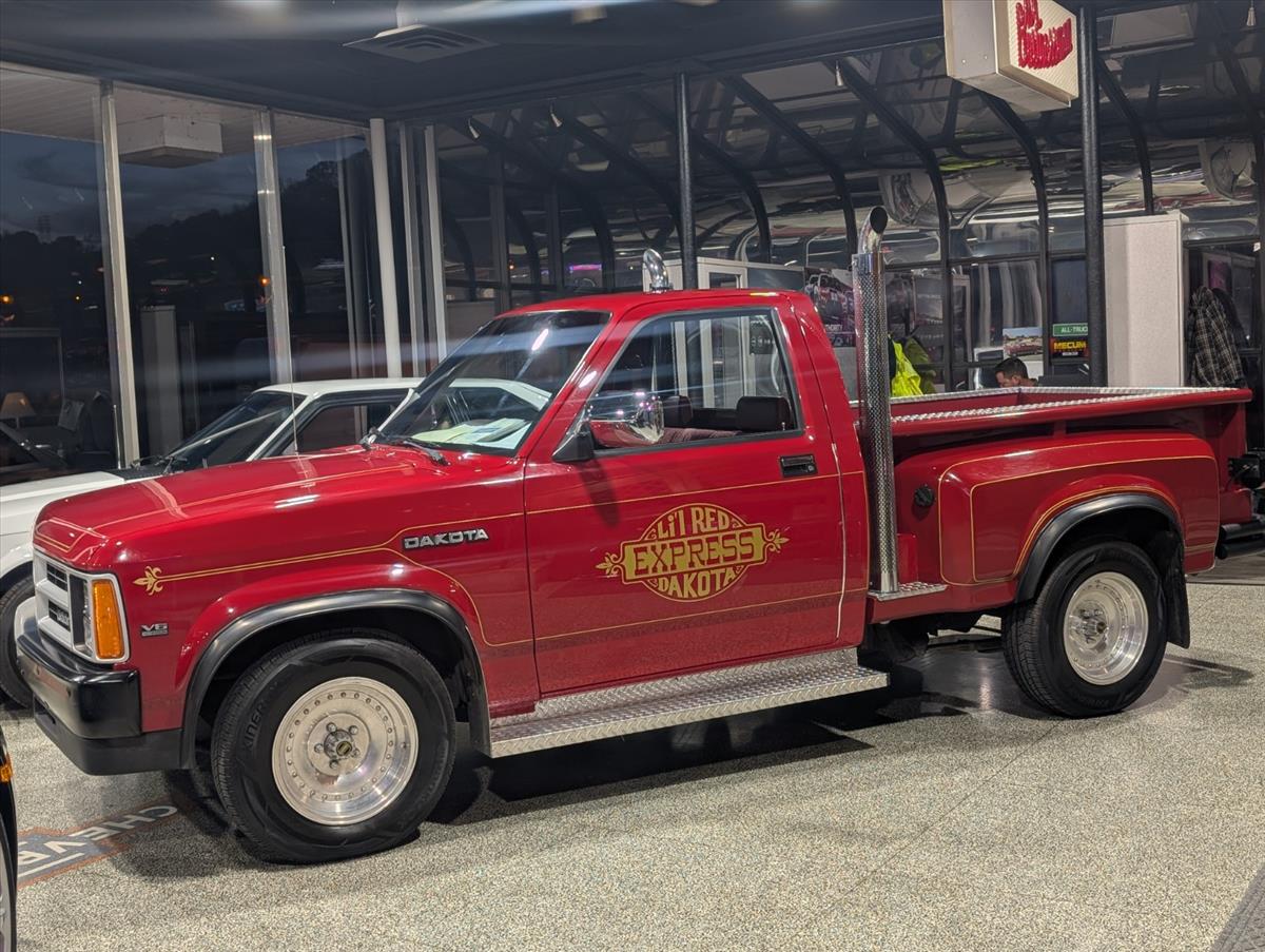1990 Dodge Dakota 1