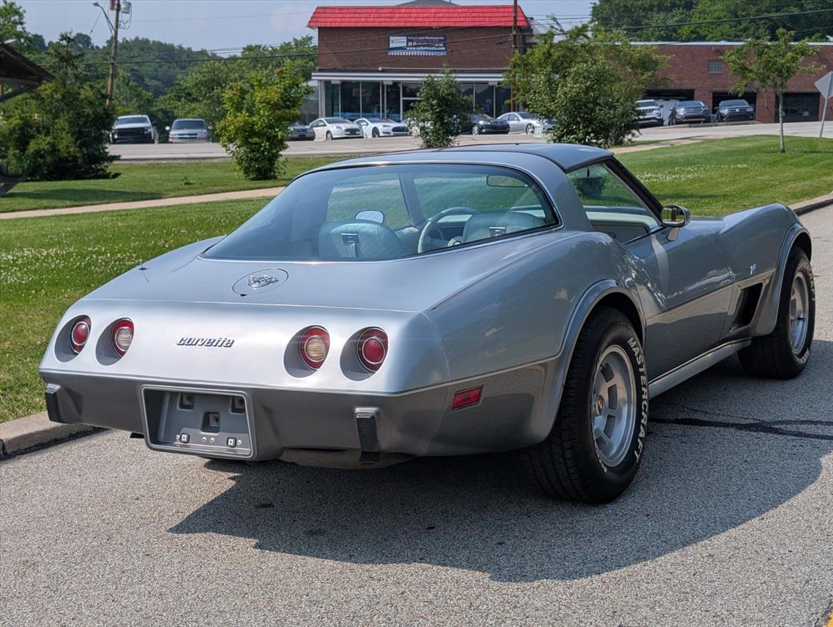 1978 Chevrolet Corvette 12
