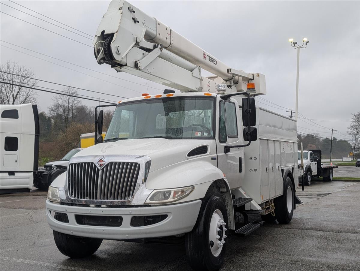 2011 INTERNATIONAL 4000 6