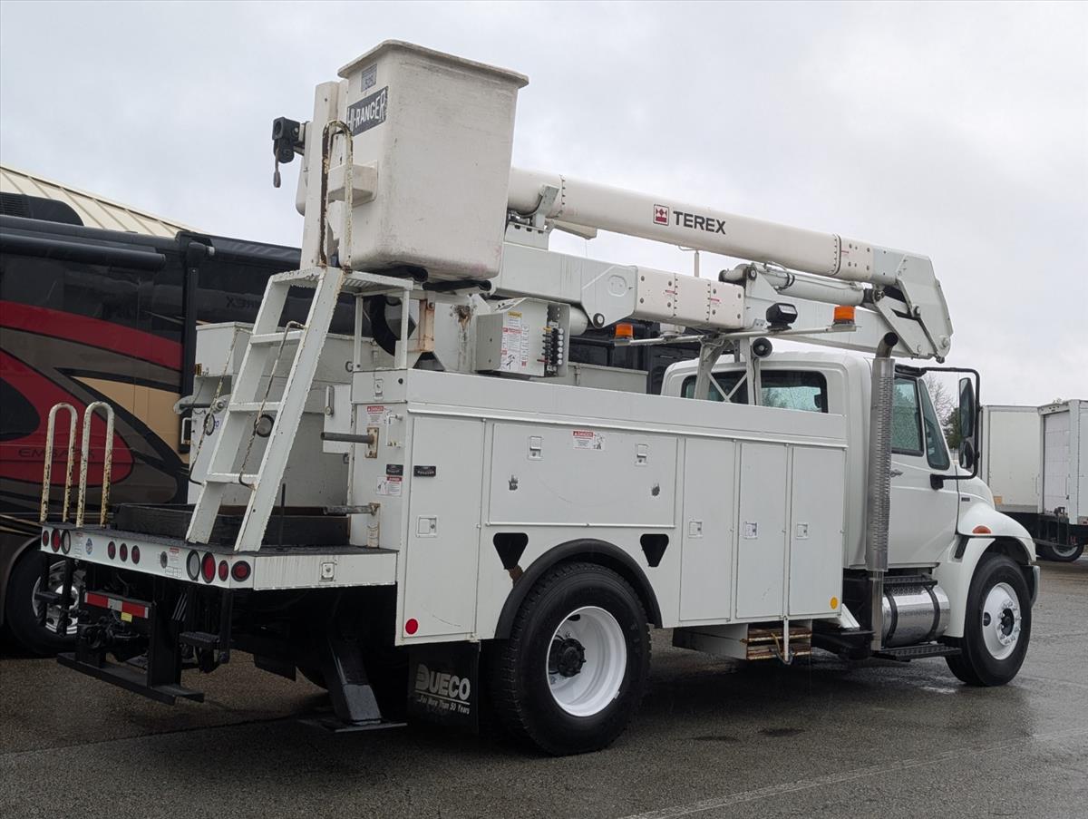 2011 INTERNATIONAL 4000 3
