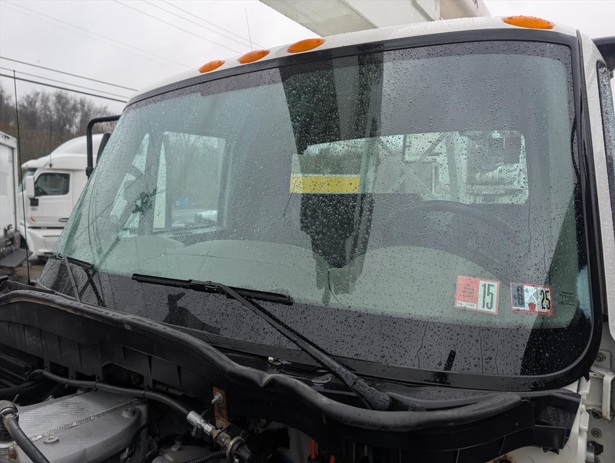 2011 INTERNATIONAL 4000 119